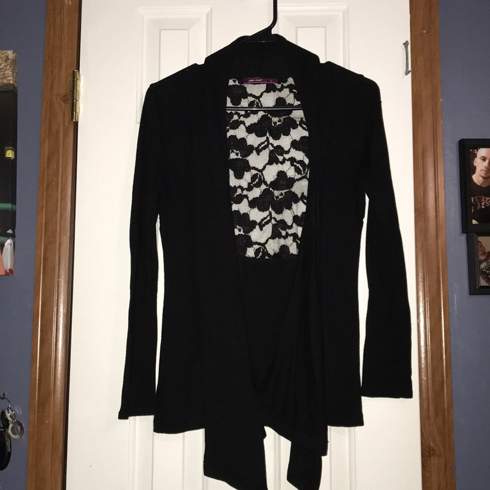 Cute lace back Shaw